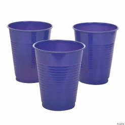 Brand new βοΈ Plastic Cups - 20 Ct. β